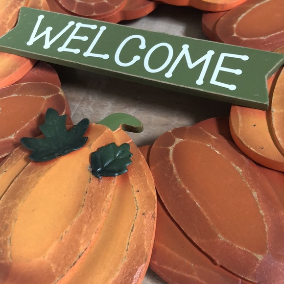 🍃 🎃 Wooden Pumpkin Wreath WELCOME Sign Like New Halloween & Thanksgiving 🎃🍃 - Picture 7 of 7